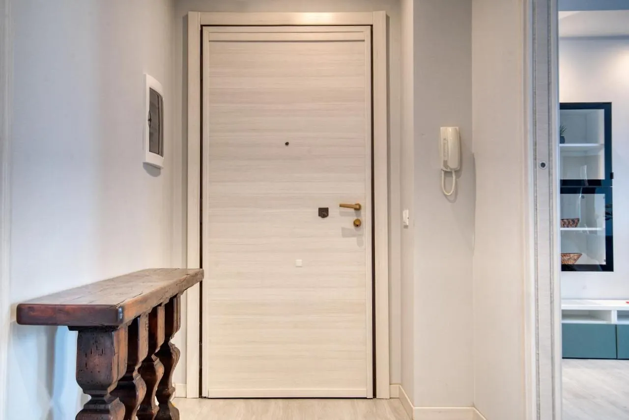 Caseospitali - Casa Janas, Elegante Trilocale Per 5 In Zona Centrale Milan Apartment