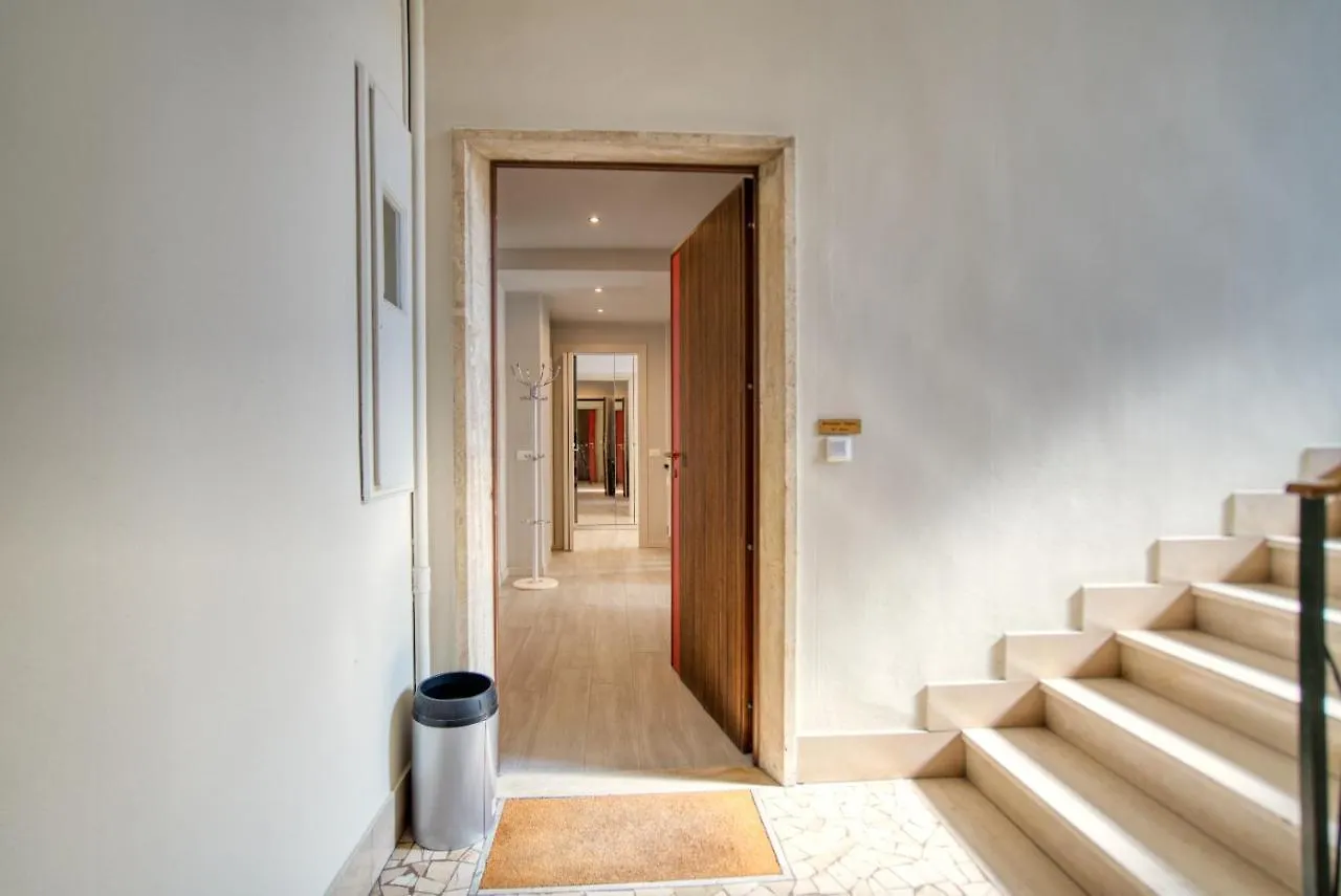 Caseospitali - Casa Janas, Elegante Trilocale Per 5 In Zona Centrale Милан Италия